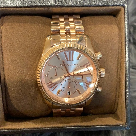 Michael Kors Rosegold Brand New Watch - Picture 8 of 8